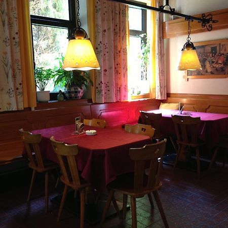 Gasthof-Pension Weisz-Artner Frauenkirchen Bagian luar foto